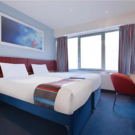 Comfort Hotel Tower Of London-2